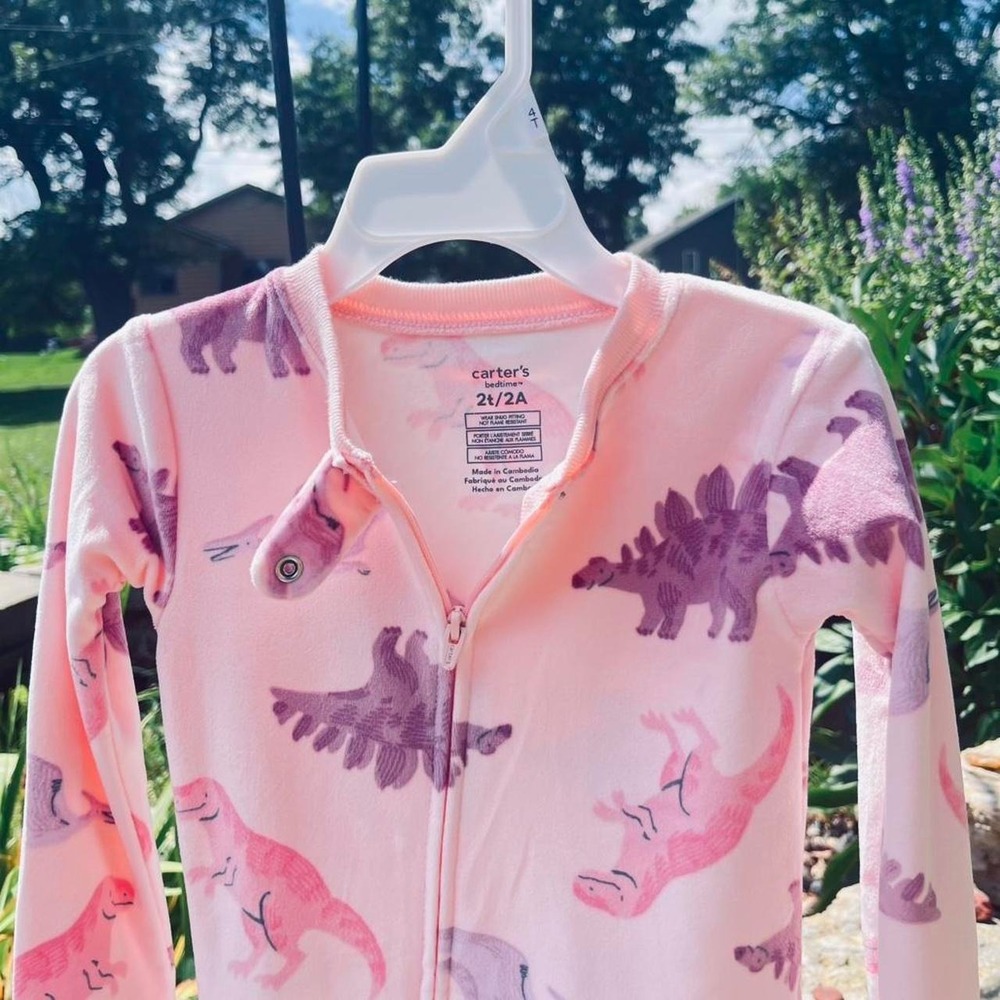 Carter's pink dinosaur zip up onesie dinosaur kids Size 2T